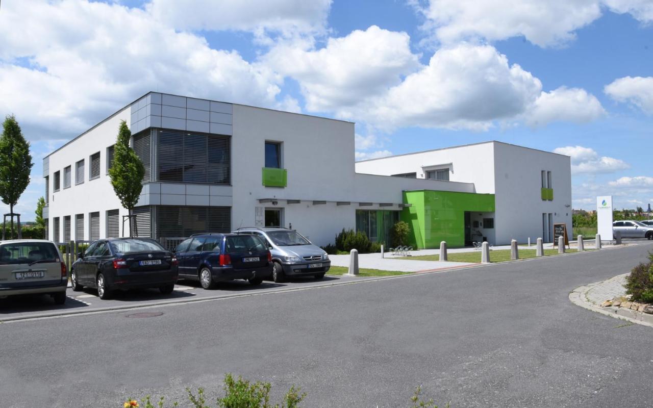 Hotel Harmony Medical & Wellness-Free Parking, 1,8Km From The Center Kroměříž Exterior foto