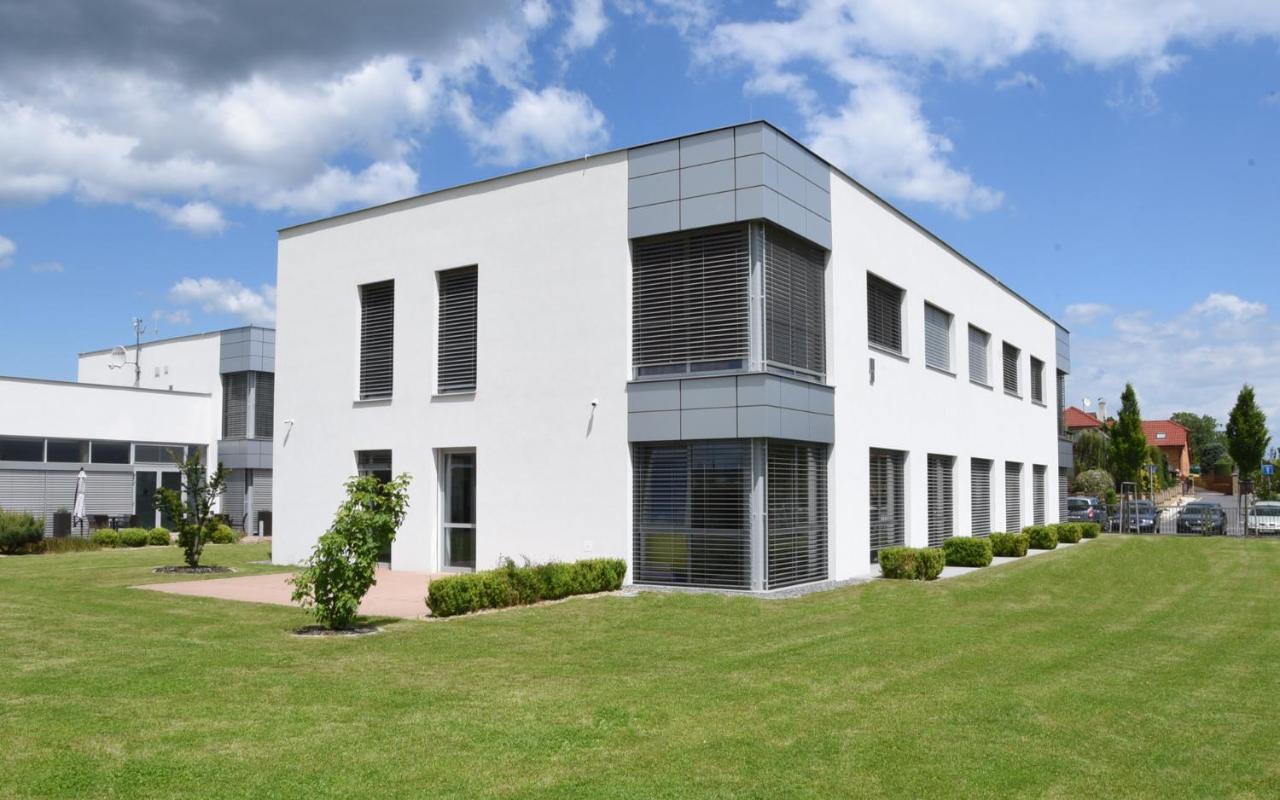 Hotel Harmony Medical & Wellness-Free Parking, 1,8Km From The Center Kroměříž Exterior foto