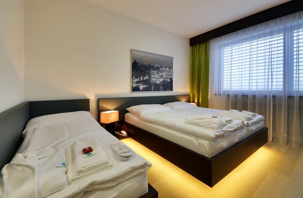 Hotel Harmony Medical & Wellness-Free Parking, 1,8Km From The Center Kroměříž Quarto foto