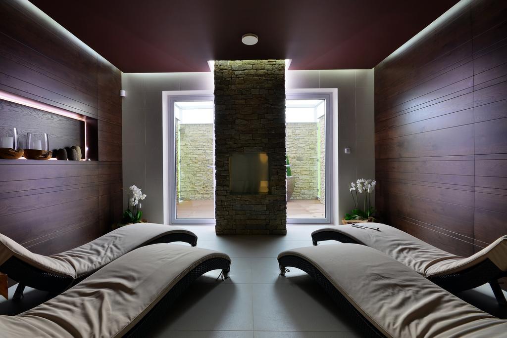 Hotel Harmony Medical & Wellness-Free Parking, 1,8Km From The Center Kroměříž Exterior foto